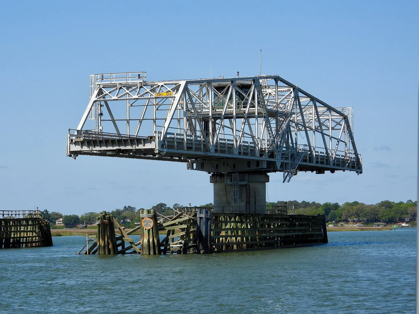 The swing span of the Ben Sawyer Bridge, the link between Mount Pleasant and Sullivan's Island, opened for boat traffic.